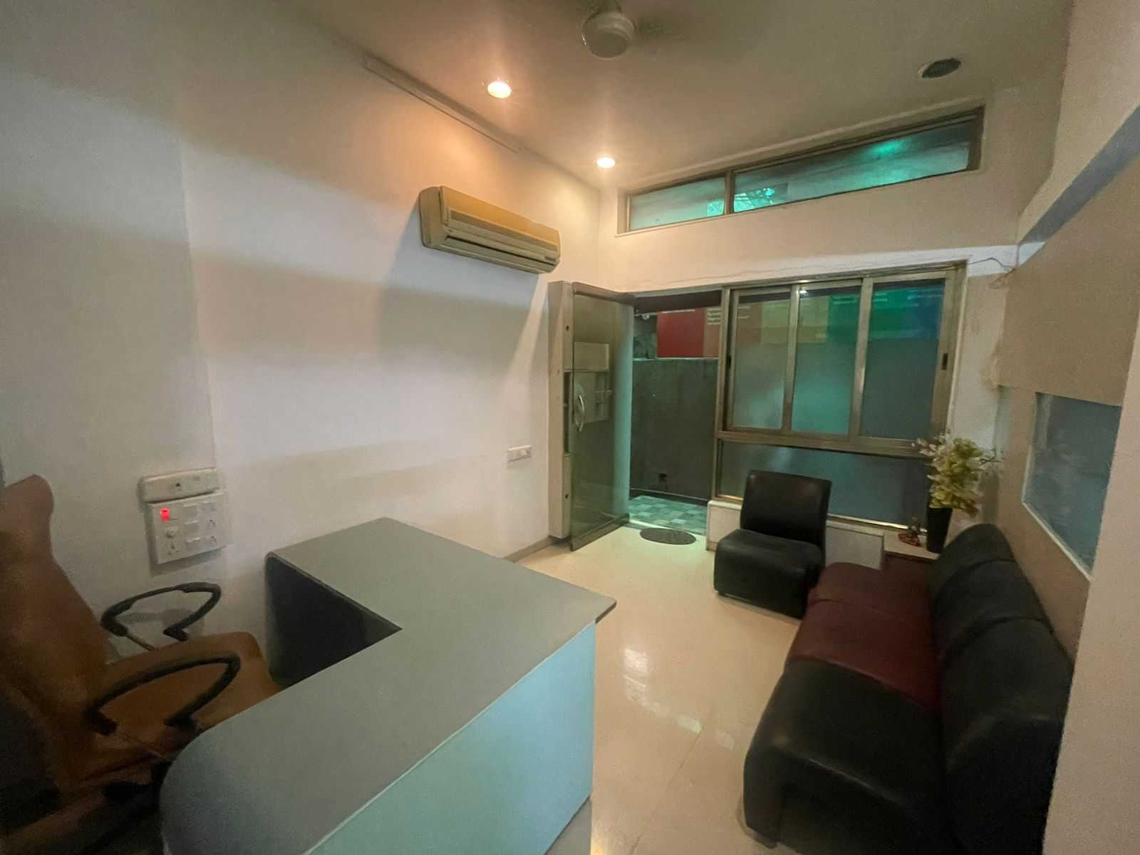 Lavishly Office