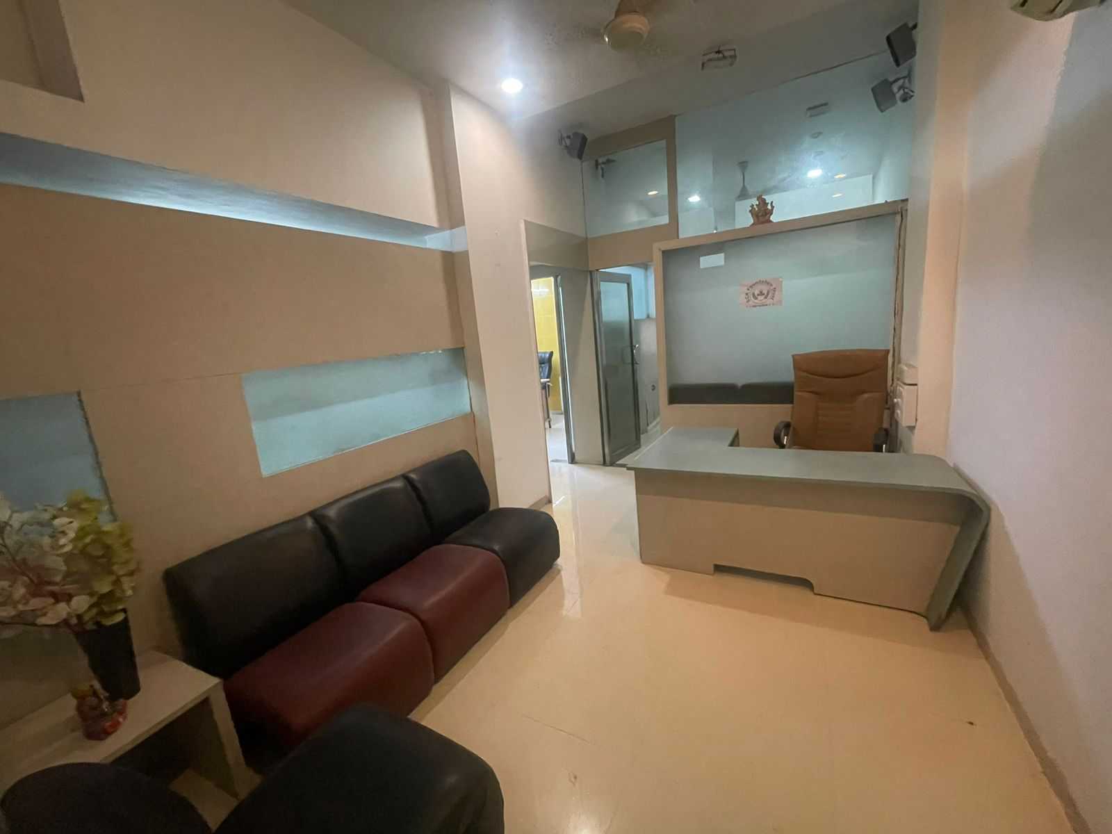 Lavishly Office