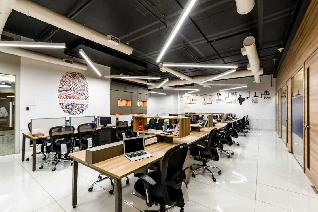 Lavish fully furnished office on rent
